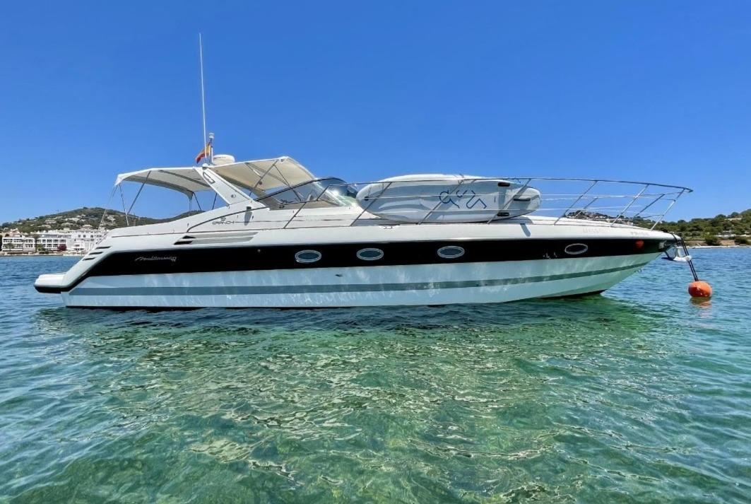 Cozy Yacht Lodge In Barcelona With Boat Tour Option Sant Adria de Besos Exterior photo